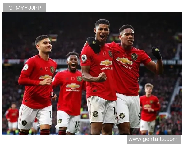 狼队与曼联历史交锋回顾及战绩分析揭示两队对决的精彩瞬间