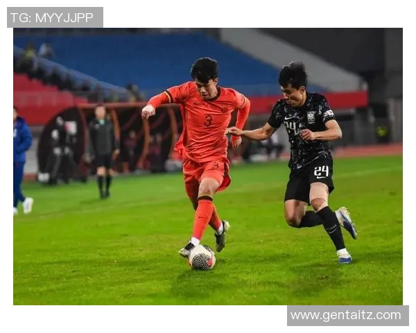 国足与乌兹别克斯坦激战正酣比分直播全程追踪精彩瞬间不容错过 国足与乌兹别克斯坦激战正酣比分直播全程追踪精彩瞬间不容错过