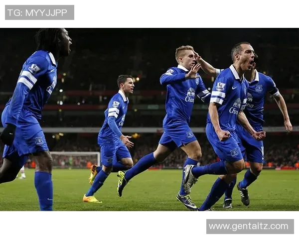 哈德斯联队迎战南安普顿期待精彩对决与激烈角逐