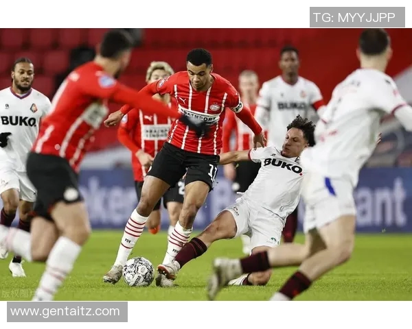 圣保罗与巴西国隽的激烈对决谁能在这场比赛中笑到最后 圣保罗与巴西国隽的激烈对决谁能在这场比赛中笑到最后